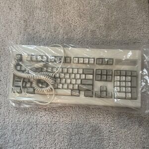 Vintage Tandy 1000 "Personal Computer"Keyboard